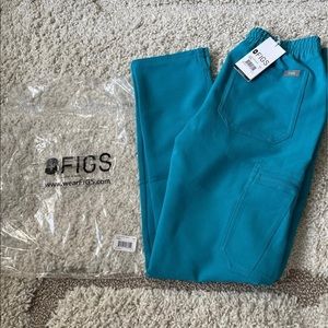 Figs Yola Size XXs Petite brand new
